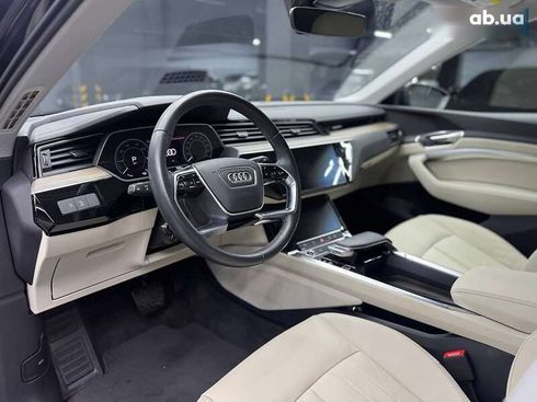 Audi E-Tron 2023 - фото 8