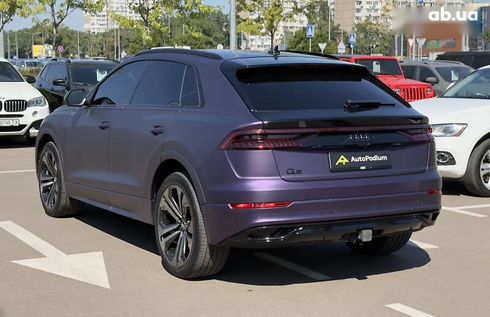 Audi Q8 2021 - фото 9