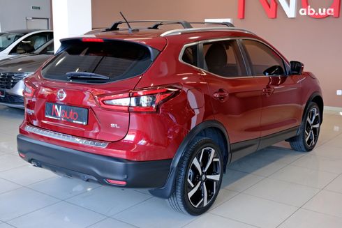 Nissan Qashqai 2021 красный - фото 3