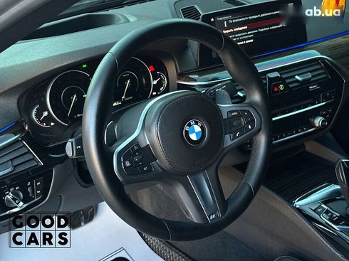 BMW 5 серия 2018 - фото 25