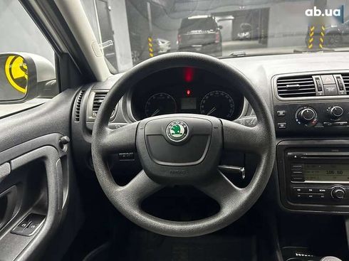 Skoda Fabia 2009 - фото 14