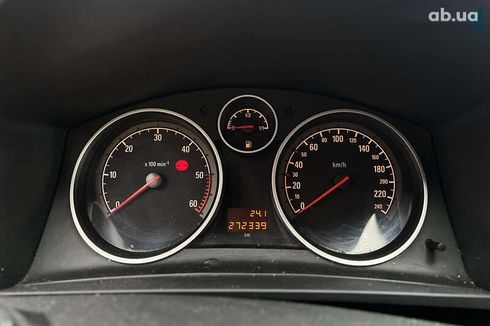 Opel Zafira 2011 - фото 24