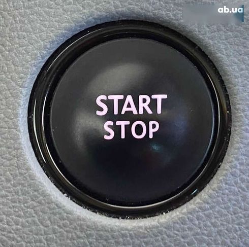 Renault Espace 2016 - фото 19