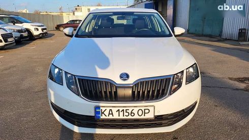 Skoda Octavia 2018 - фото 20