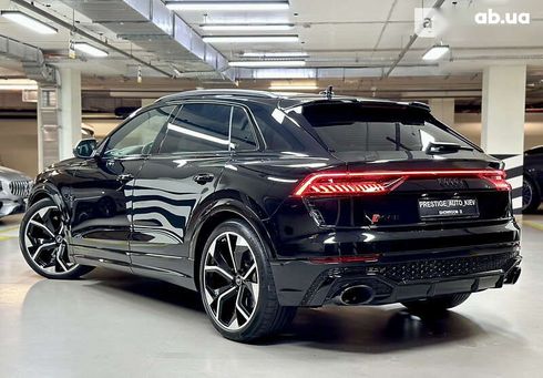 Audi RS Q8 2023 - фото 20