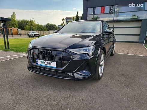 Audi Q4 Sportback e-tron 2022 - фото 2