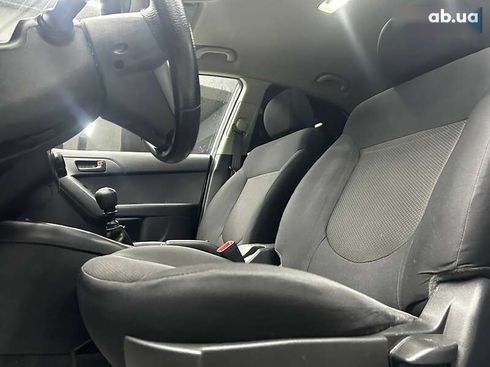Kia Cerato 2011 - фото 17