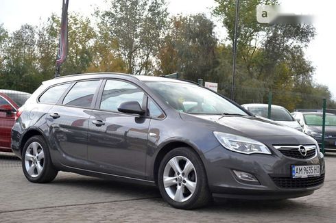 Opel Astra 2011 - фото 6