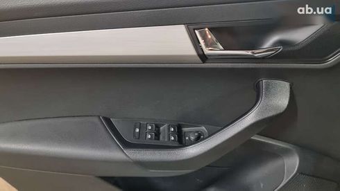 Skoda Karoq 2021 - фото 10