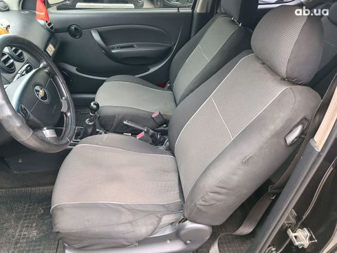 Chevrolet Aveo 2008 черный - фото 12