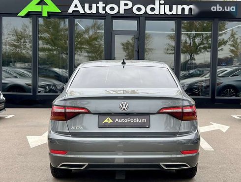 Volkswagen Jetta 2018 - фото 8