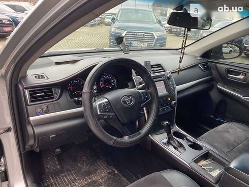 Toyota Camry 2017 - фото 10