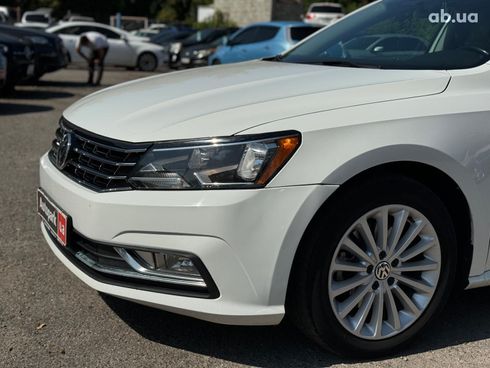 Volkswagen Passat 2016 белый - фото 20