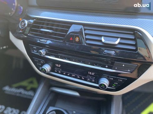 BMW 5 серия 2018 - фото 15