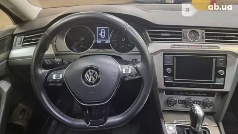 Volkswagen Passat 2018 - фото 8