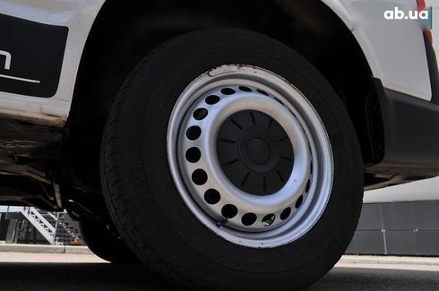 Volkswagen Transporter 2017 - фото 21