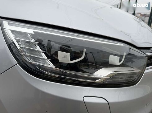 Renault Scenic 2017 - фото 12