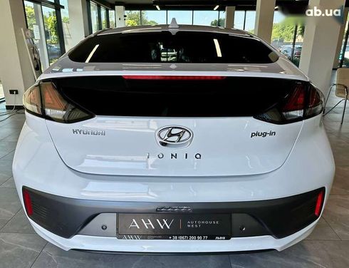 Hyundai Ioniq 2020 - фото 16