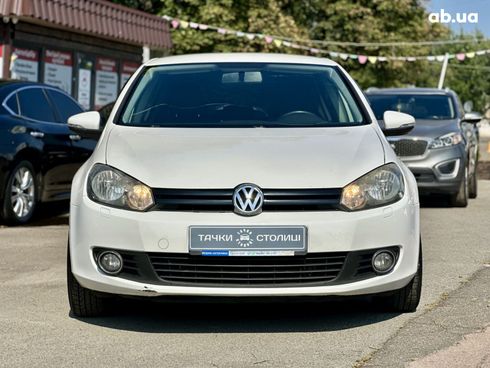 Volkswagen Golf 2010 белый - фото 8