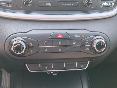 Kia Sorento 2015 серый - фото 31
