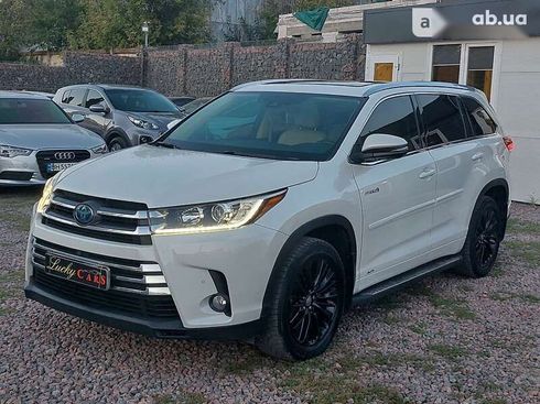 Toyota Highlander 2017 - фото 6