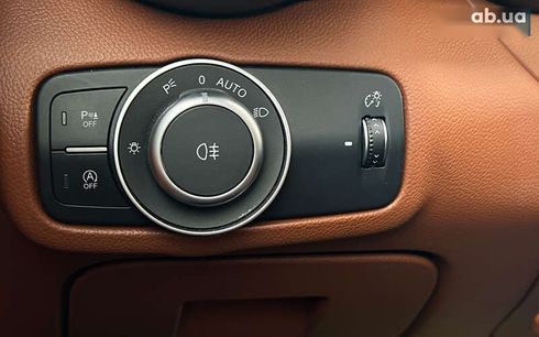 Alfa Romeo Giulia 2017 - фото 11