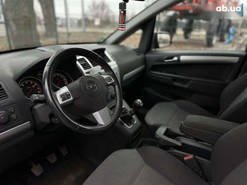 Opel Zafira 2012 - фото 20