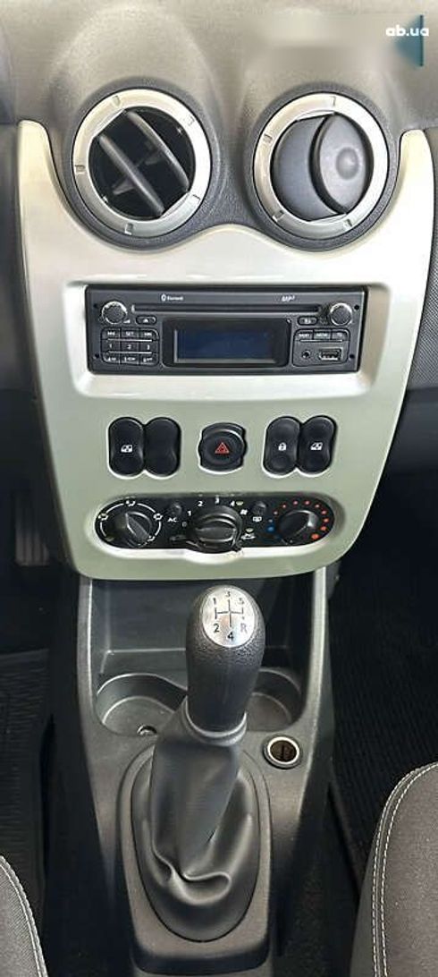 Dacia Sandero 2012 - фото 15