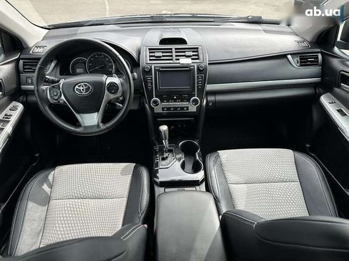 Toyota Camry 2013 - фото 25