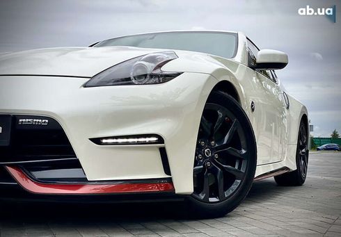 Nissan 370Z 2015 - фото 8