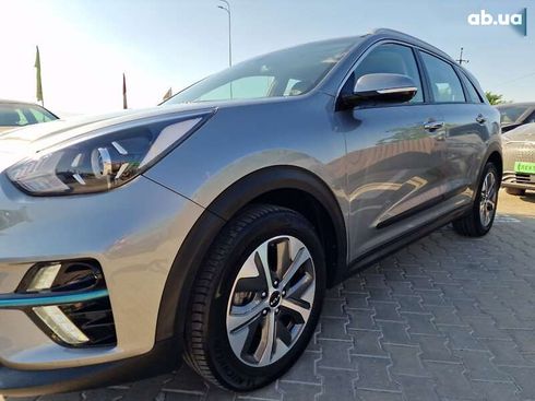 Kia Niro 2022 - фото 2