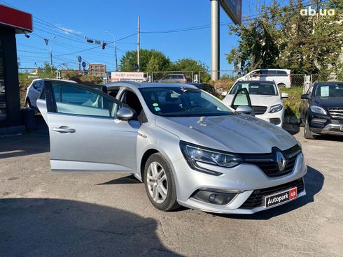 Renault Megane 2018 серый - фото 18