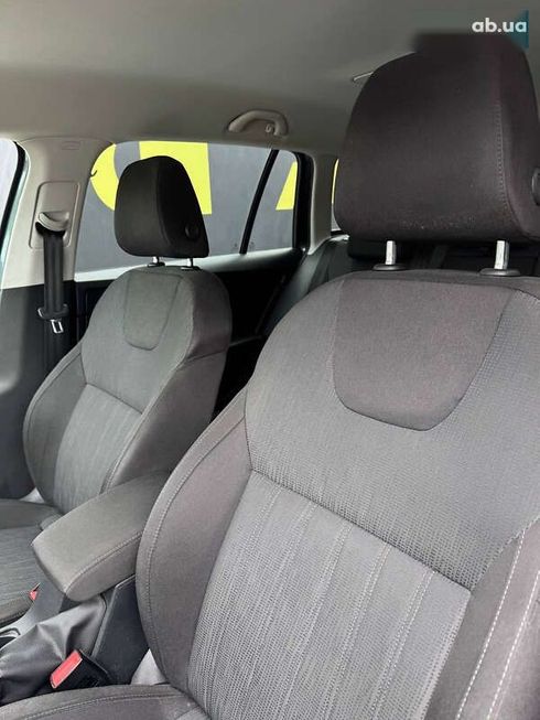 Skoda Octavia 2017 - фото 9