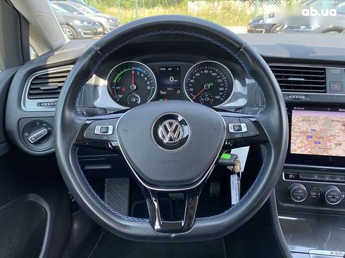 Volkswagen e-Golf 2020 - фото 20