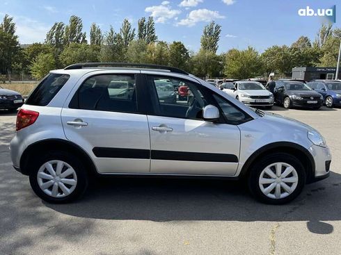 Suzuki SX4 2012 - фото 6