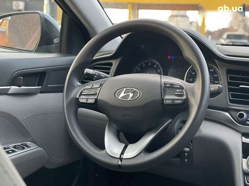 Hyundai Elantra 2018 - фото 14