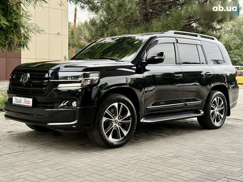 Toyota Land Cruiser 2020 - фото 2