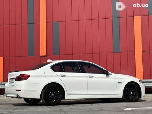 BMW 5 серия 2015 - фото 17