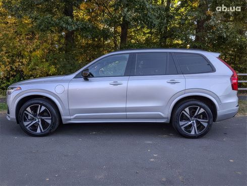 Volvo XC90 2022 серебристый - фото 9