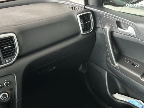 Kia Sportage 2019 серый - фото 18