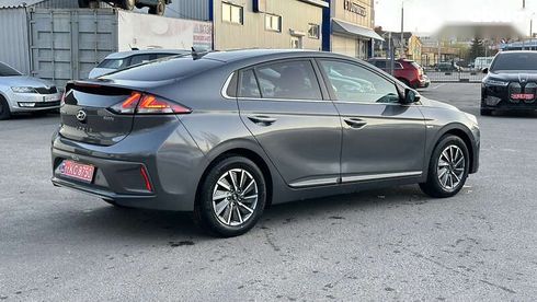 Hyundai Ioniq 2019 - фото 8