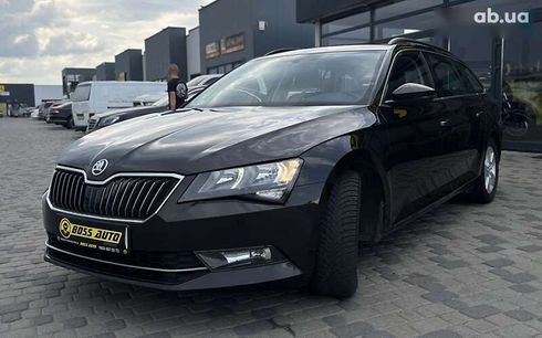 Skoda Superb 2019 - фото 3