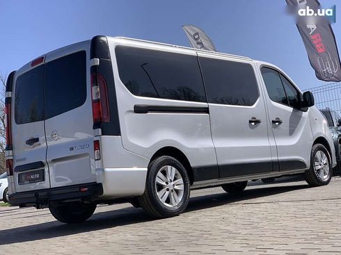 Opel Vivaro 2017 - фото 14