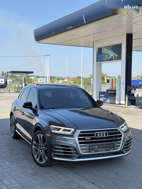 Audi SQ5 2018 - фото 11