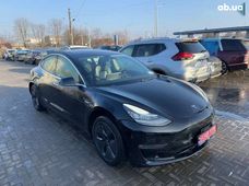 Продаж вживаних Tesla Model 3 2019 року - купити на Автобазарі