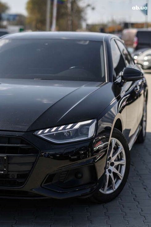 Audi A4 2019 - фото 11