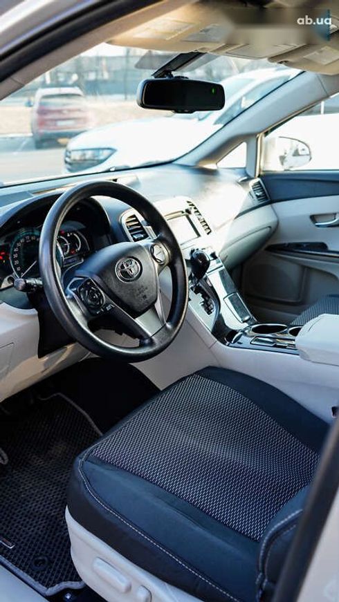 Toyota Venza 2014 - фото 22