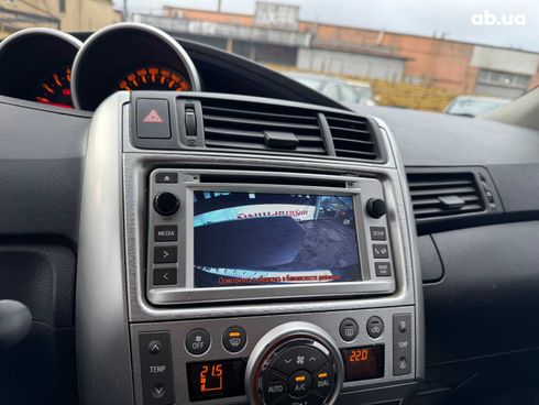 Toyota Verso 2012 черный - фото 17