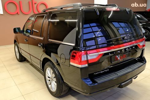 Lincoln Navigator 2016 черный - фото 6