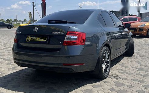 Skoda Octavia 2017 - фото 7